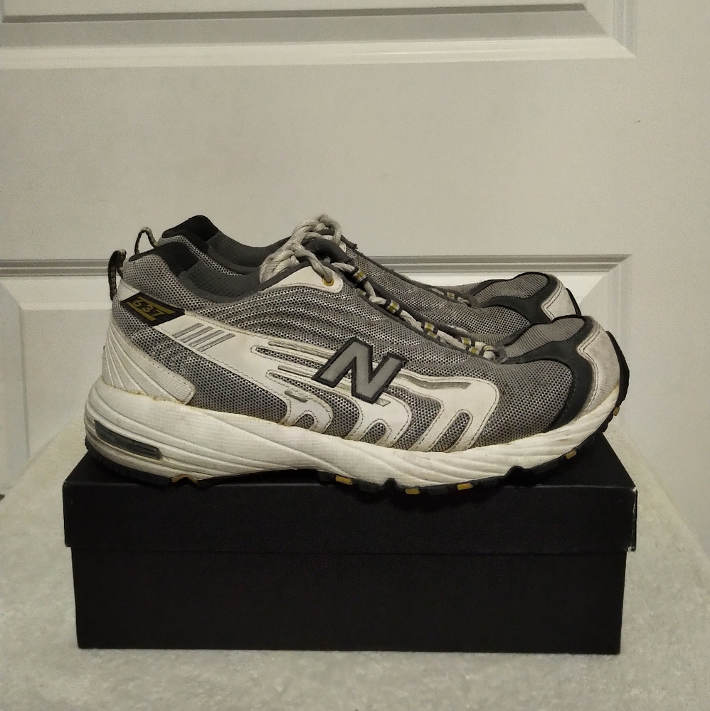 New Balance Women's Gray and White Athletic Sneakers